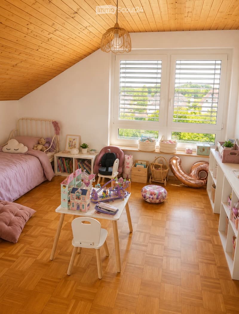 Wohnung mit 3,5 Zimmern renoviert (4)