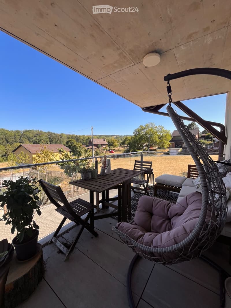 Wohnung mit 4.5 Zimmern, Balkon und Garten (2)