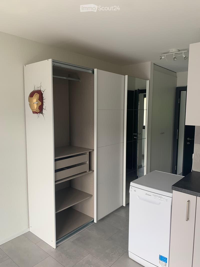 Studio entièrement meublé (2)