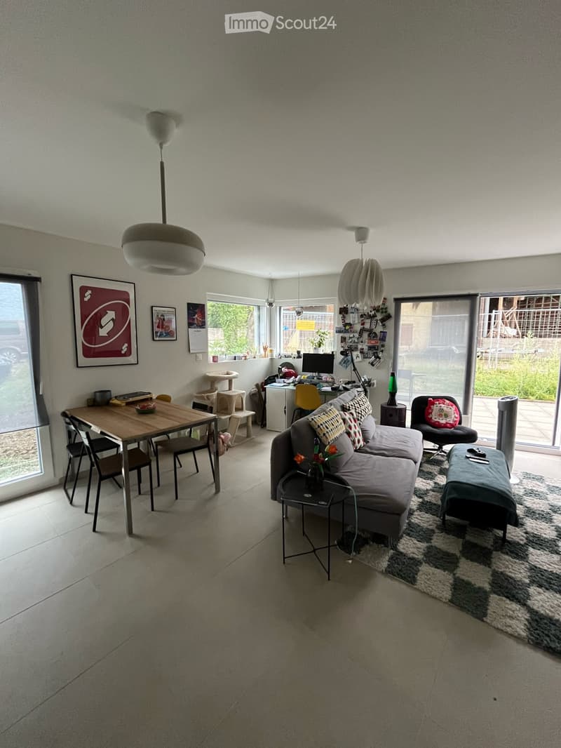 Wohnung mit 2,5 Zimmern zur Miete (2)