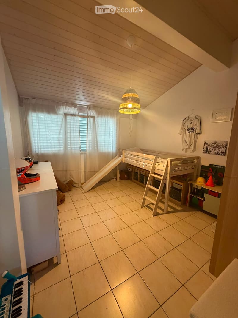 Appartamento con 3.5 locali, terrazza e balcone (4)