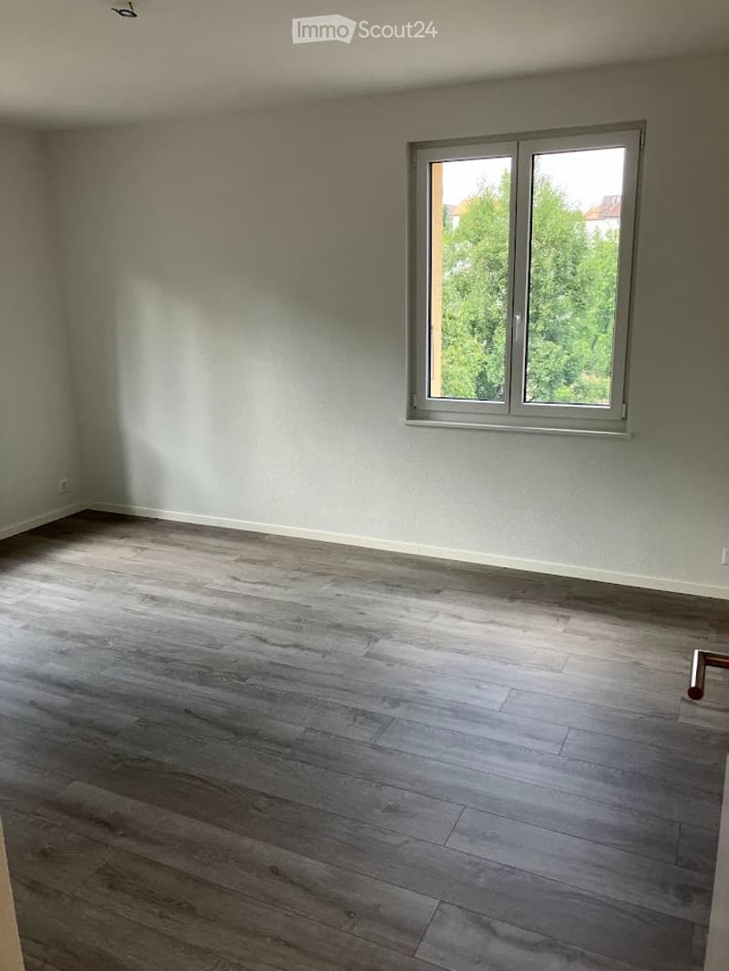 4.5 room apartment on the 3rd floor with elevator and 2 balconies (2)