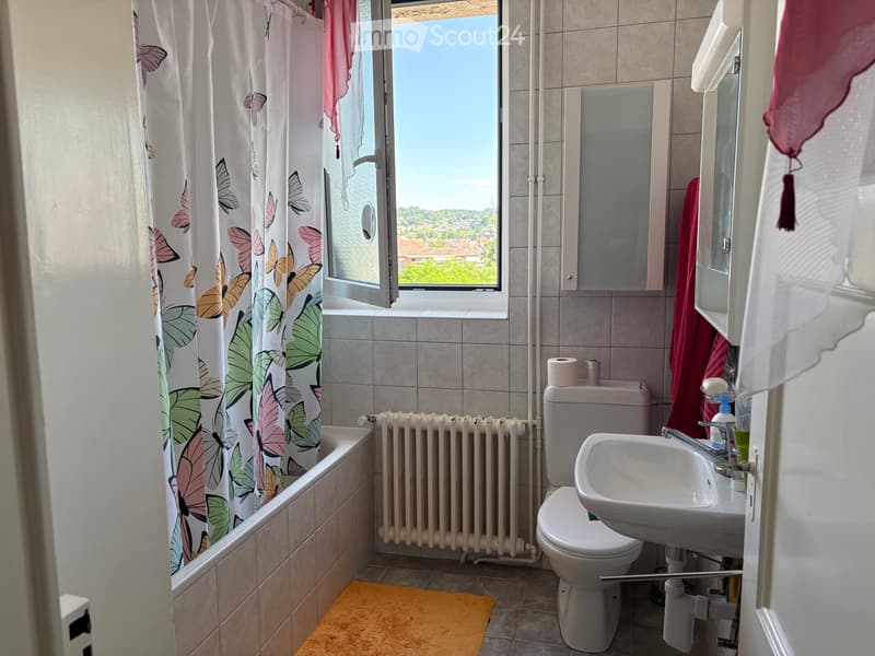 Chambre meublée à louer, proche de la garde de Renens (4)