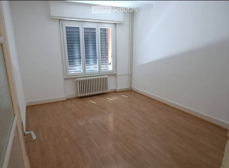 Appartement a louer 3,5 quartier de la pontaise. (4)