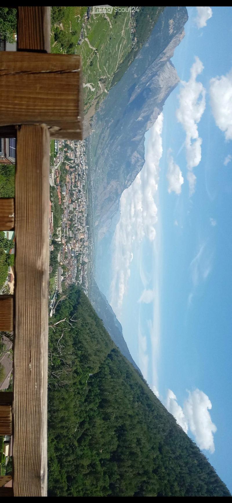 Bel appartement avec balcon et vue (1)
