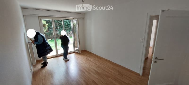Da rilasciare appartamento di 2.5 locali con giardino privato a Meyrin (2)