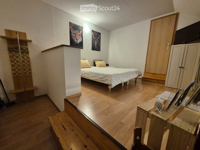 Furnished room with shower, toilet and kitchenette (3)
