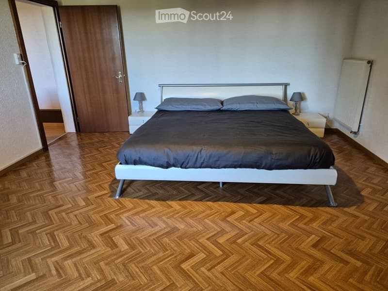 Chambre meublé avec douche, wc et kitchenette (1)