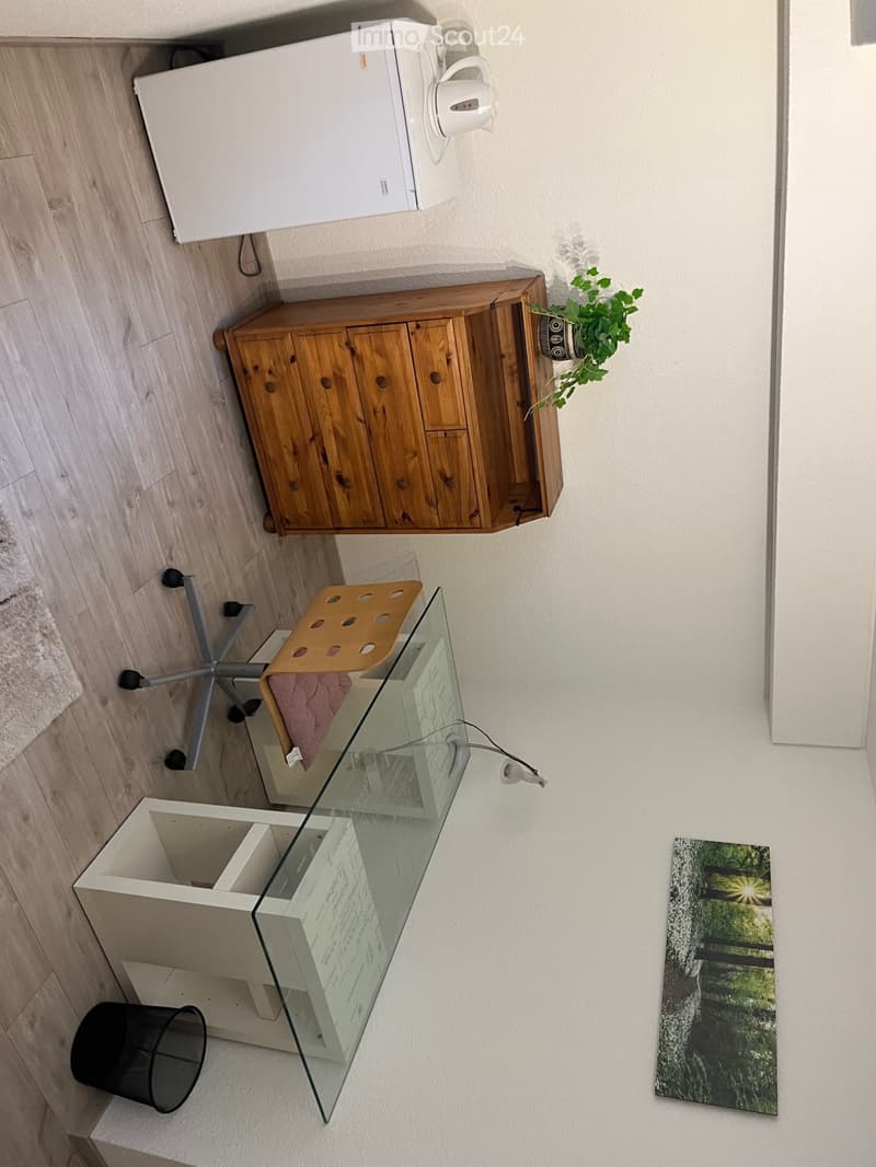 Zimmer bei Privatperson für Studentin (1)