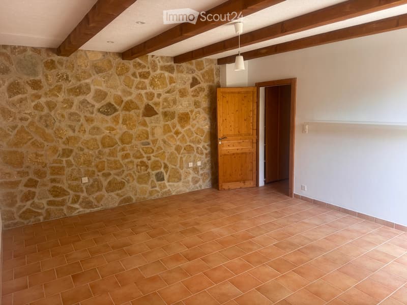 Affascinante appartamento di 3,5 locali a Corcelles NE (4)