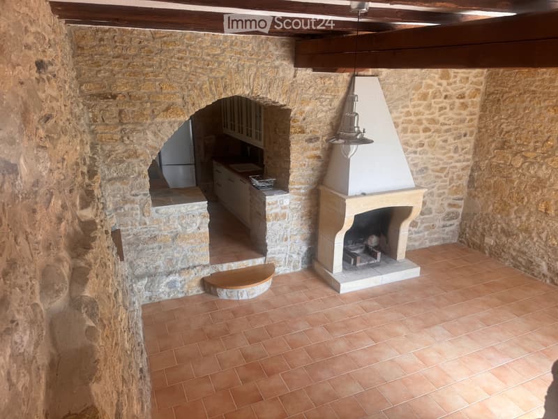Affascinante appartamento di 3,5 locali a Corcelles NE (2)