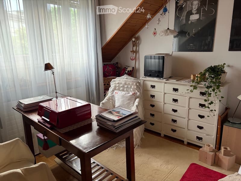 Jolie chambre meublée (1)