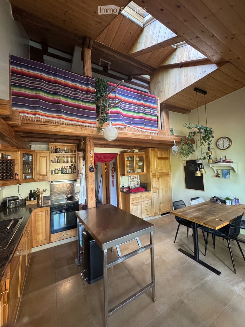 Spacious 4.5-room villa with large garden (3)