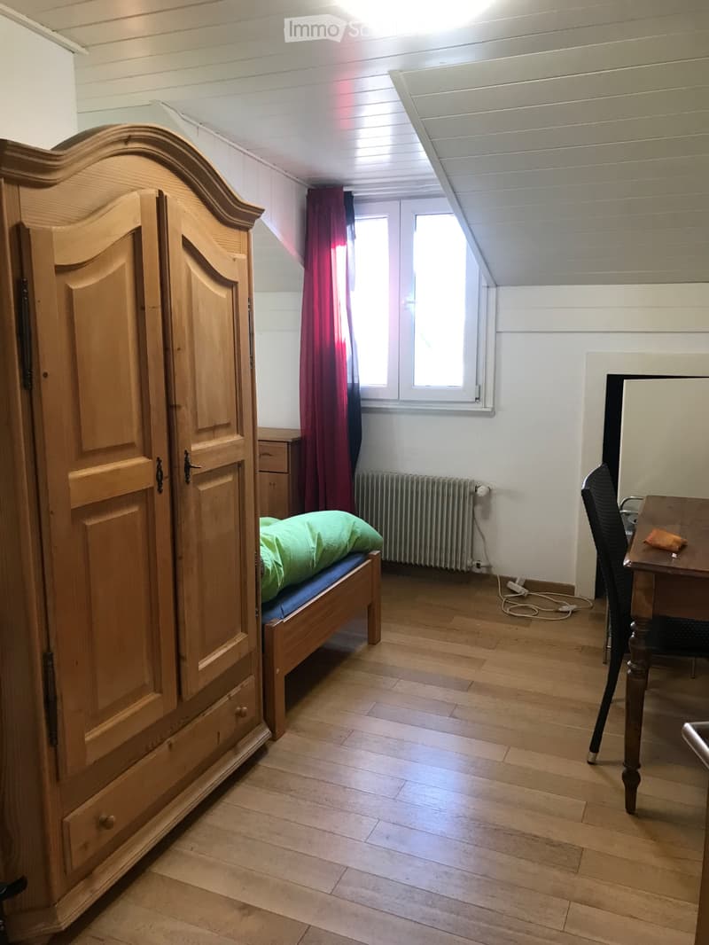 SION, chambre indépendante meublée, 100m de la vieille ville (3)