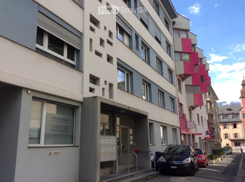 SION, chambre indépendante meublée, 100m de la vieille ville (5)