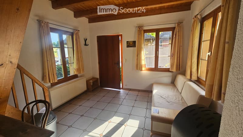 Petite maison indépendante 2 pièces duplex, jardin, à Vex (3)