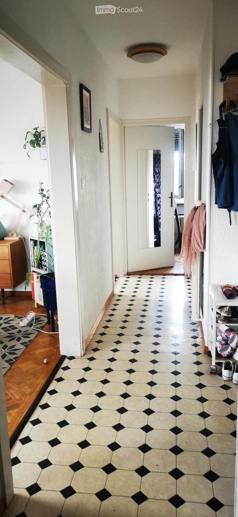 3.5 p. 68 m2, av. Riant-Mont 17 Lausanne centre très calme. (10)