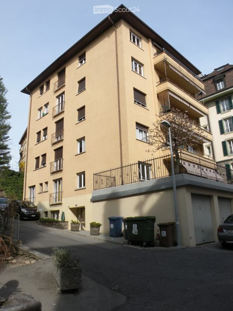 3.5 p. 68 m2, av. Riant-Mont 17 Lausanne centre très calme. (1)