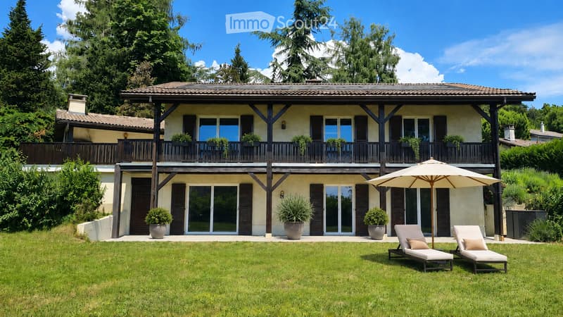 Belle maison récemment rénovée de 8.5 pcs avec grand jardin (3)