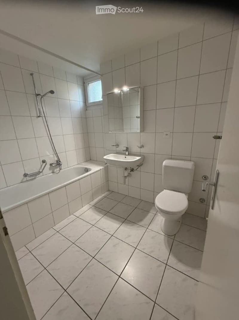 Charmant appartement de 3 pièces avec balcon à Neuchâtel (5)