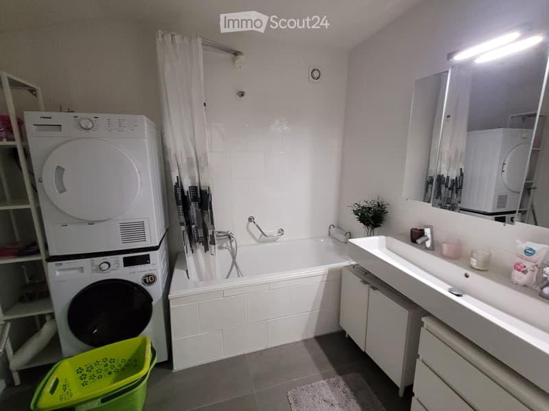 Appartement avec balcon, meublé en sous-location (4)