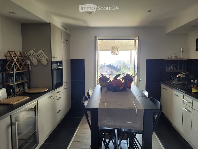 Appartement avec balcon, meublé en sous-location (2)