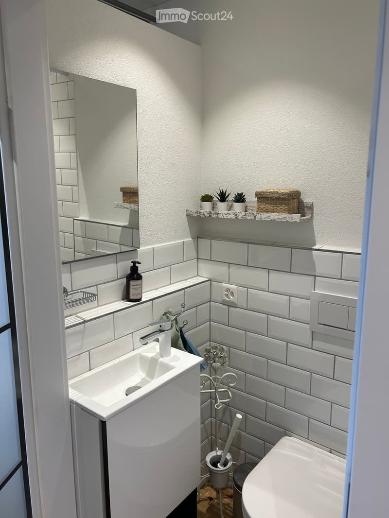 1.5 Zimmer Studio Möbliert alles dabei! Internet, TV, NK (8)