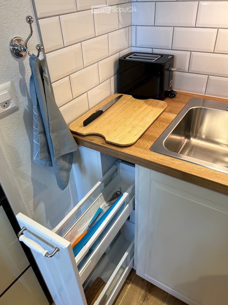 1.5 Zimmer Studio Möbliert alles dabei! Internet, TV, NK (13)