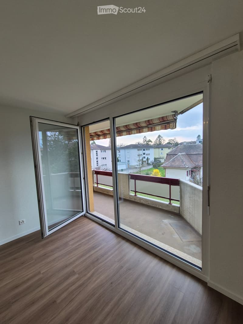 + charges 160.00 + garage sous-terrain 95.00 (1)