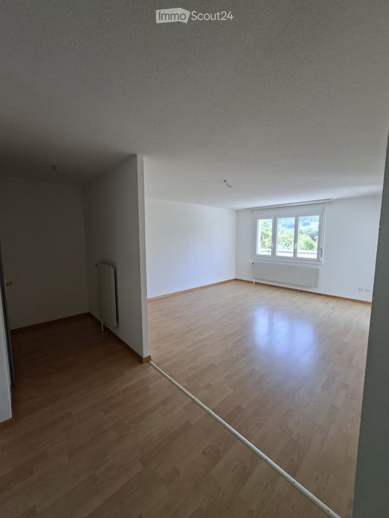 A louer magnifique appartement attique à Moutier 3 pce (1)