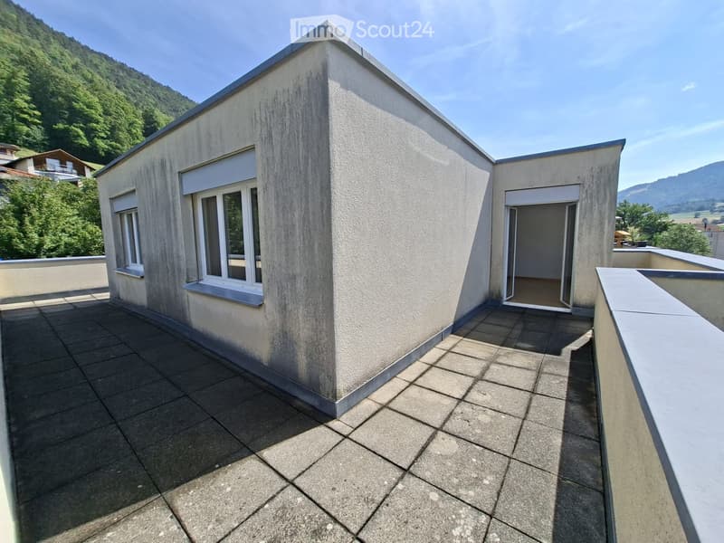 A louer magnifique appartement attique à Moutier 3 pce (4)