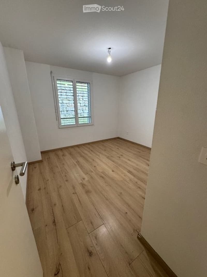 Appartement 2.5 pièces au rez-de-chaussée Veytaux (5)