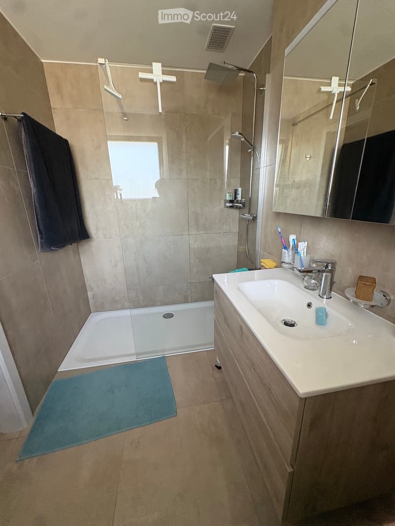 A convenir  Magnifique appartement 4.5p. immeuble récent (4)