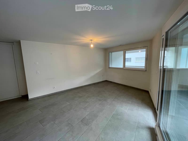 Appartement 2,5 pièces avec grand balcon / vue sur montagnes (2)