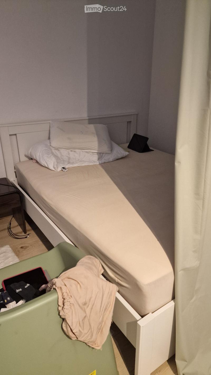 Zimmer ohne Wand (1)