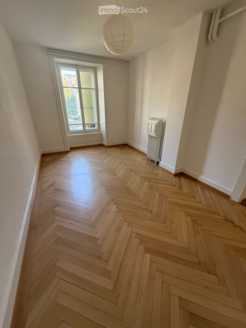 Chambre à louer près du port de Neuchâtel (4)