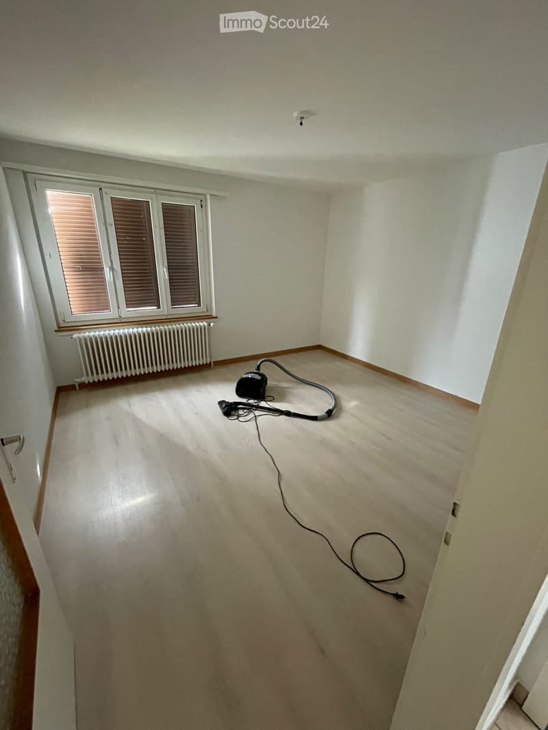 Appartement à louer à Môtiers (3,5 pièces) (3)