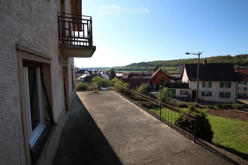 Appartement avec terrasse et jardin (1)