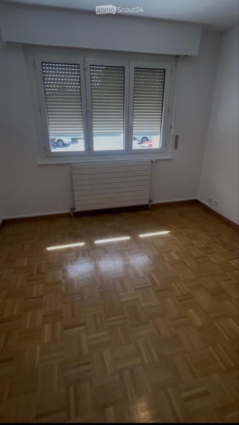 Studio 2 mins de la gare de nyon (2)
