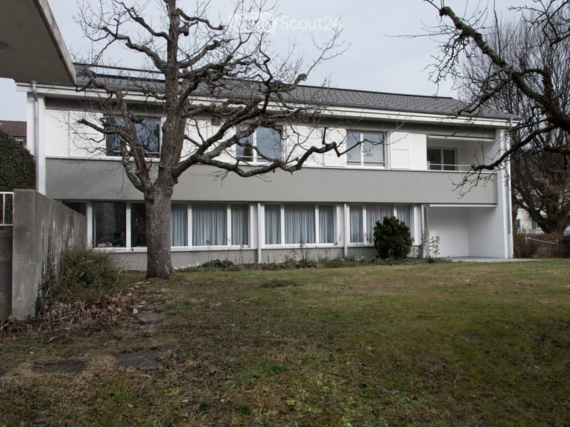 Freistehendes 6 1/2-Zimmer-Haus in Stadtnähe (1)