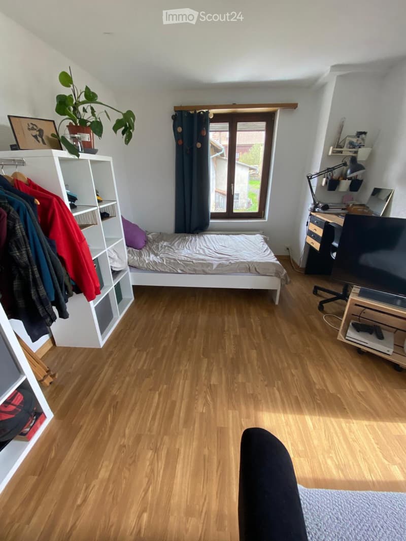 Charmant 2,5pces avec balcon à Fontenais (4)