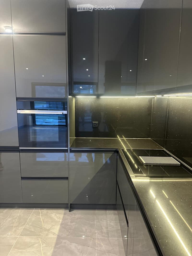 top moderne 2.5 Zimmerwohnung (3)