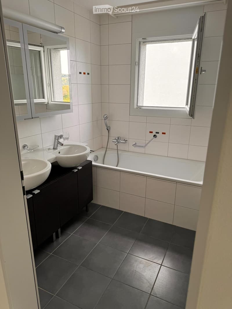 Niederuzwil: moderne 4½-Zimmer-Wohnung im 1. OG (5)