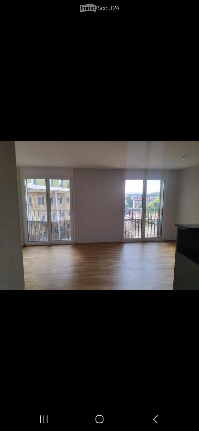 REPRISE DE BAIL  BEL APPARTEMENT 4.5 PIÈCES (2)