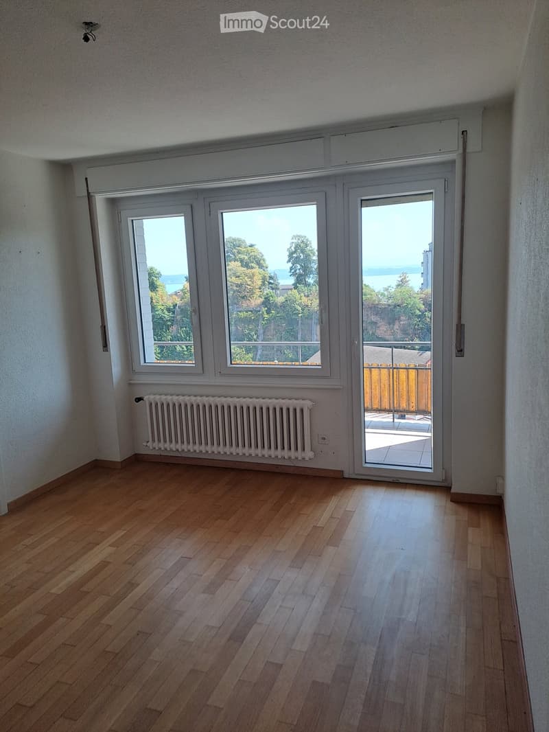 A louer de suite à Neuchâtel 2 pièces (4)