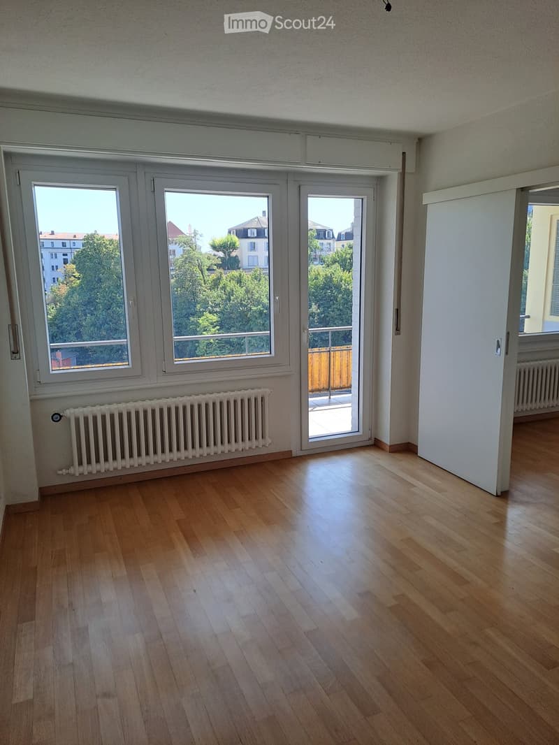 A louer de suite à Neuchâtel 2 pièces (3)