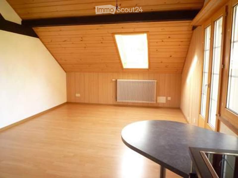 2-Zimmer Wohnung mit grosszügigen Balkon (4)