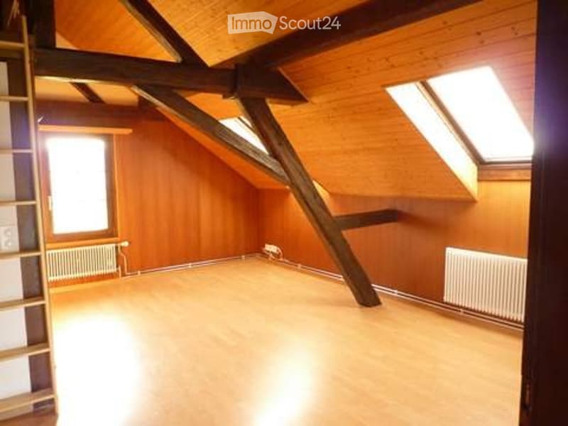 2-Zimmer Wohnung mit grosszügigen Balkon (3)