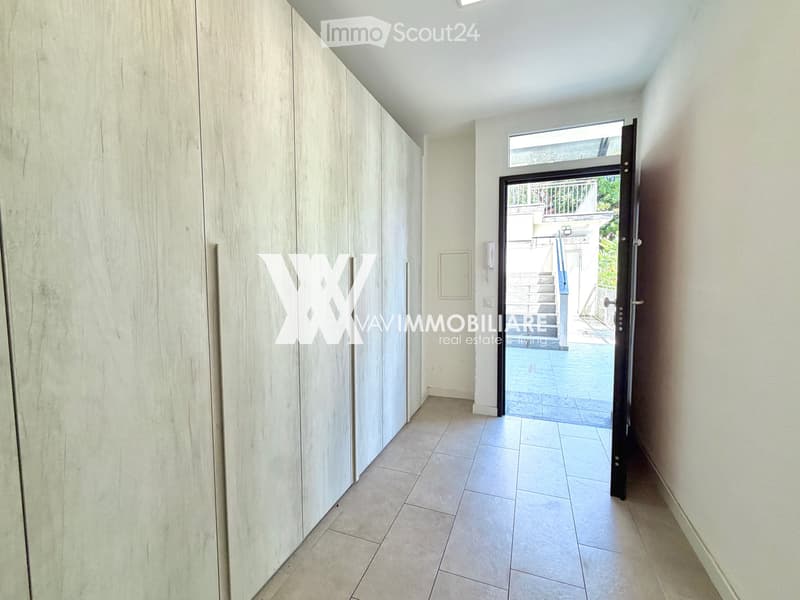 VACALLO: AMPIO 5 LOCALI (3)
