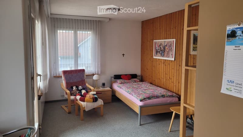 Zentrale 1.5-Zimmer-Wohnung mit Balkon (1)